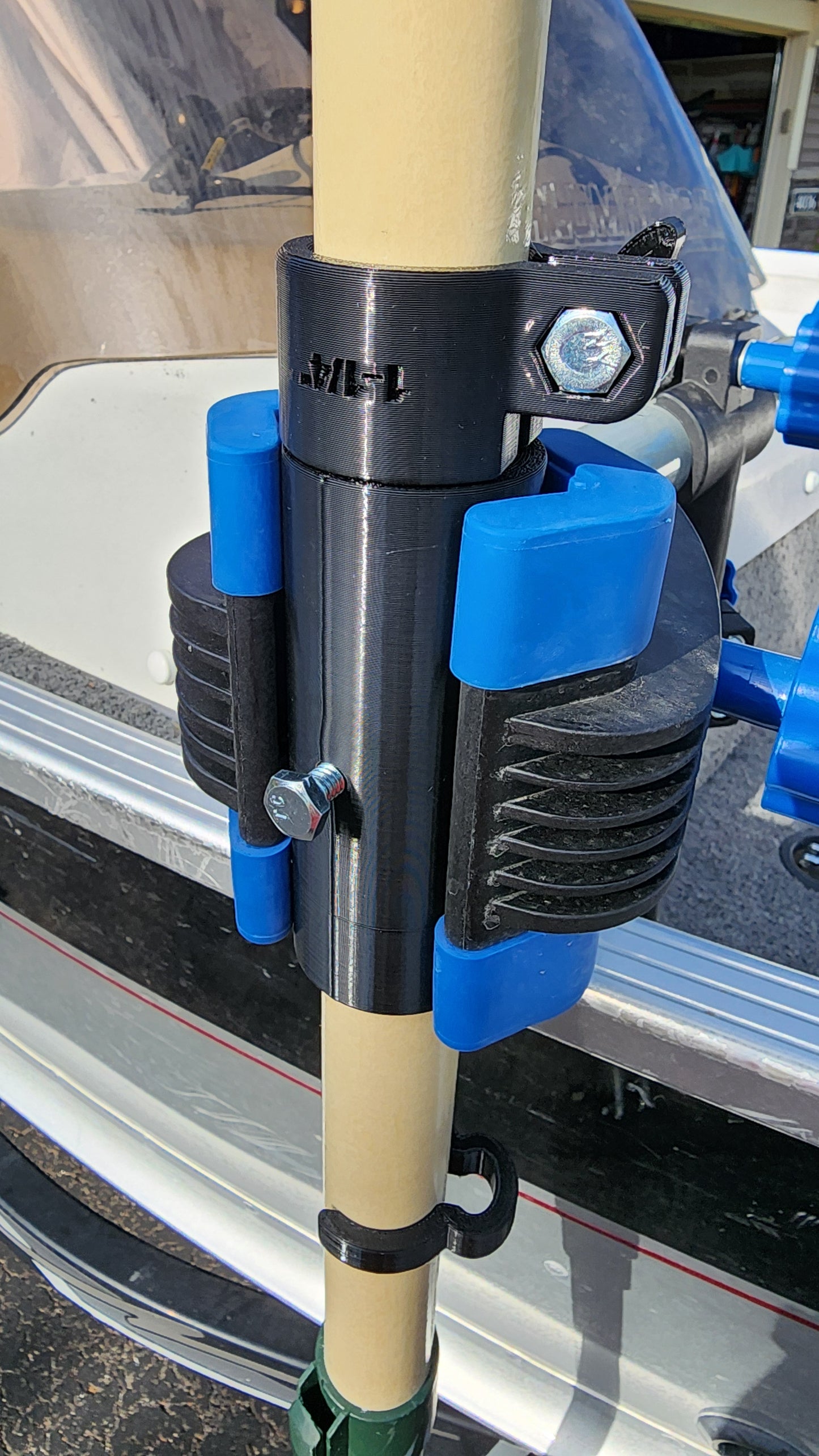 Pole Mount Sleeve and Collar for Bike Repair Stand